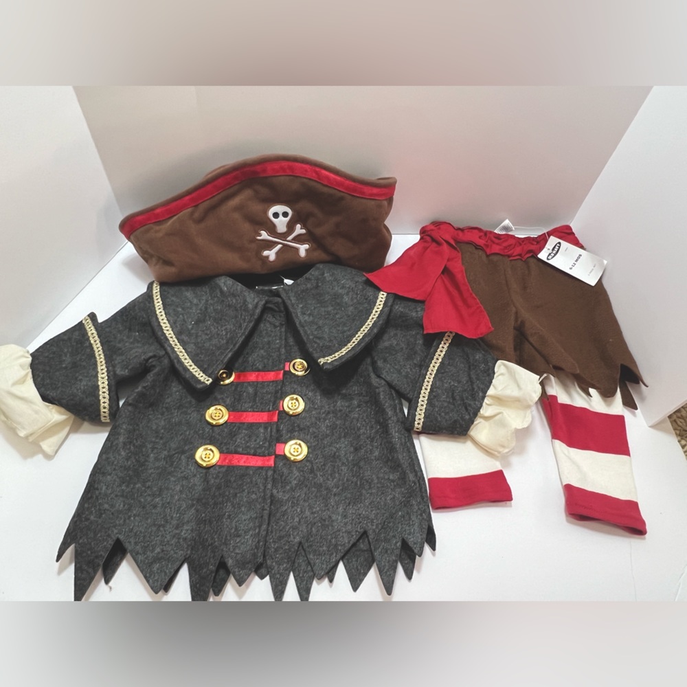 NWT Old Navy Pirate Costume 6-12 months - perfect for Halloween or dress-up